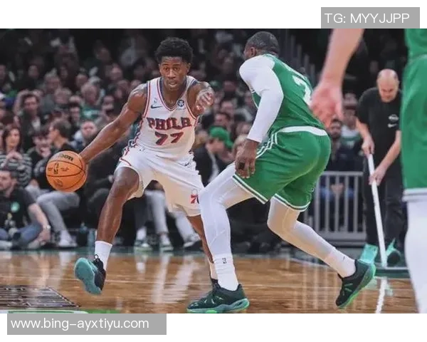 詹宁斯回顾后场组合埃奇库姆与马克西的默契令人期待